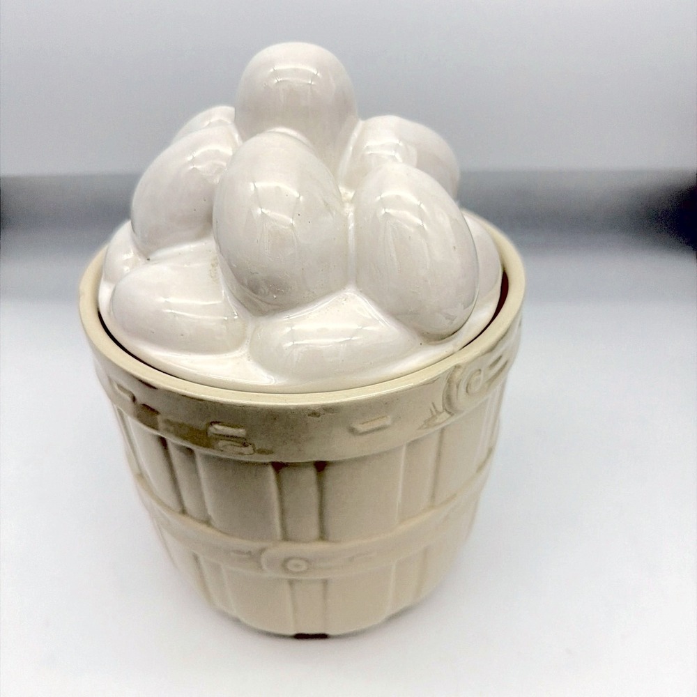 Vintage McCoy Egg Cluster Cookie Jar Ceramic Basket Base Cream